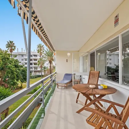 Piso Con 2 Habitaciones, 2 Terrazas Y Piscina Torremolinos