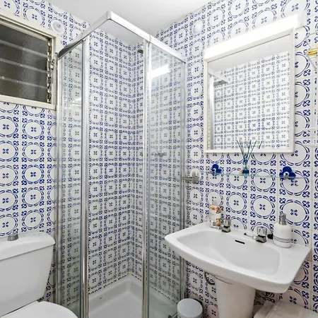 Piso Con 2 Habitaciones, 2 Terrazas Y Piscina *